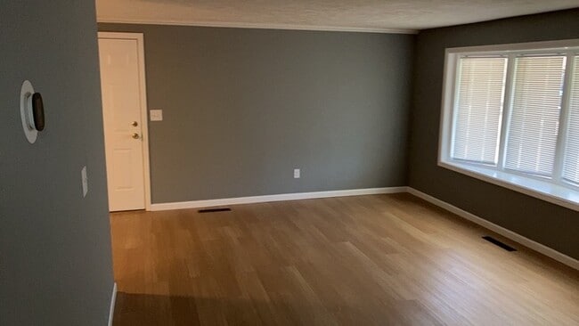 Building Photo - 4783 Loxley Dr