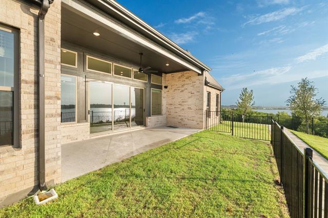 Building Photo - 2300 Fairwater Mews
