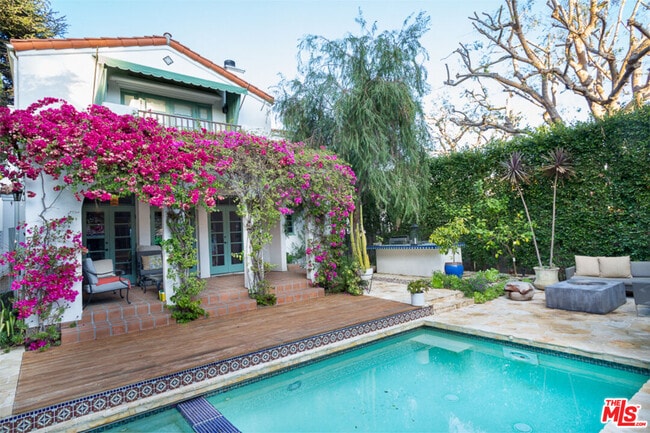 Building Photo - 408 17th St