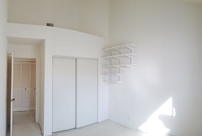 Building Photo - Bright and Airy 2-Bedroom, 2-Bathroom Condo