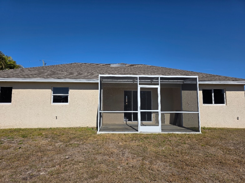 Building Photo - 1618 SW 19th St