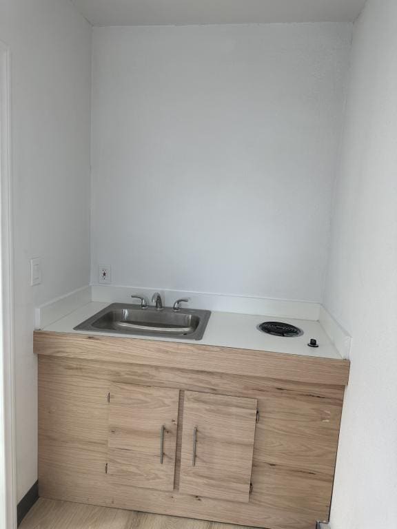 Building Photo - 1232 W Ave H 14