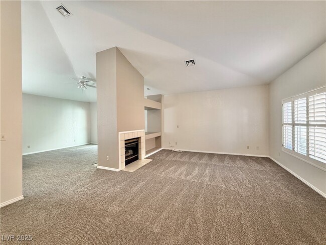 Building Photo - 735 Sea Pines Ln