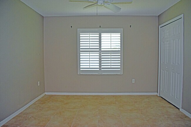 Building Photo - 14499 Tamarind Loop