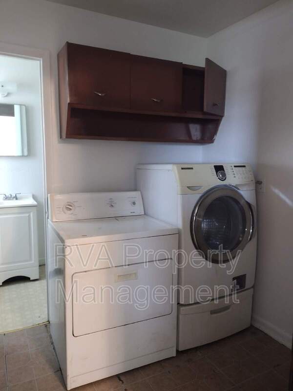 Building Photo - 1311 Beazley St