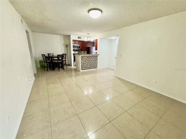 Building Photo - 5152 Conroy Rd