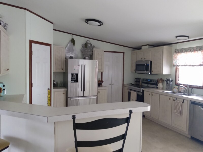 Building Photo - 739 Proctor Ln