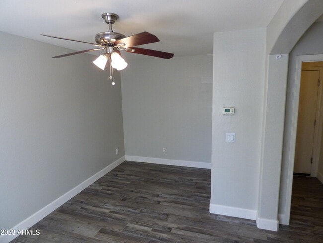 Building Photo - 1927 N 78th Dr