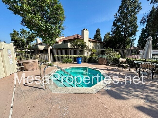 Building Photo - 10151 Arrow Route