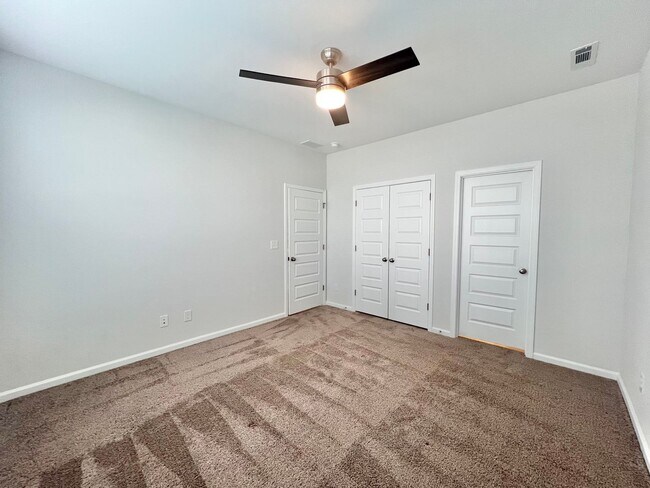 Building Photo - Stunning 4BD, 3.5BA Knightdale Townhome with a 2-Car Garage in an HOA Community