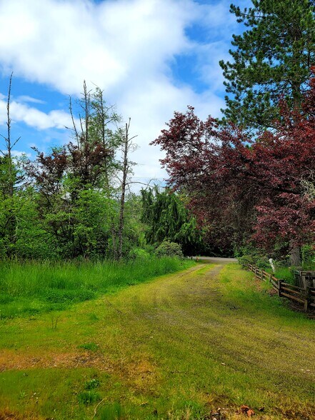 Building Photo - 11071 SE 242nd Ave