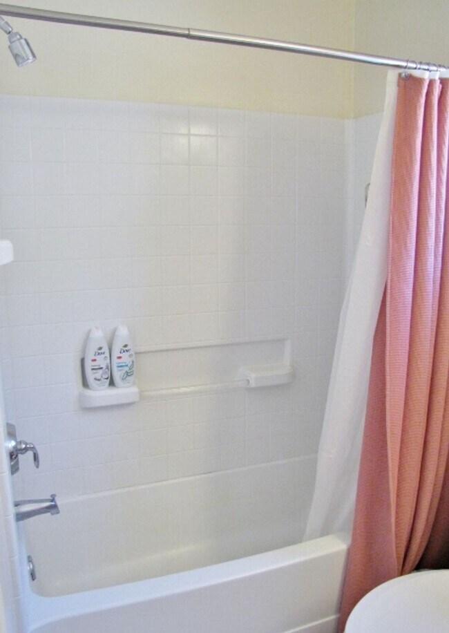 Building Photo - 3BR/2BA/2CG, 1518 sq.ft. home in Legends at Valiente centrally located in Sierra Vista, AZ