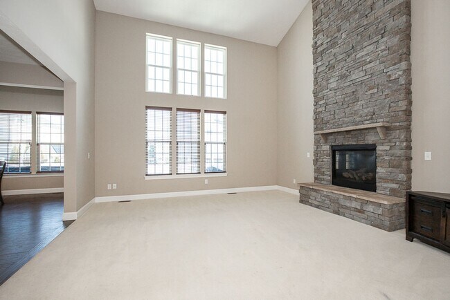 Building Photo - 2457 Woodhawk Ln