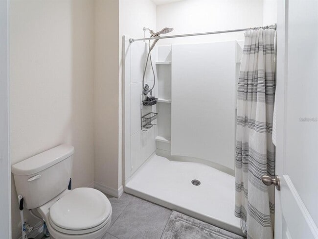 Building Photo - 2910 Boxwood Grove Row