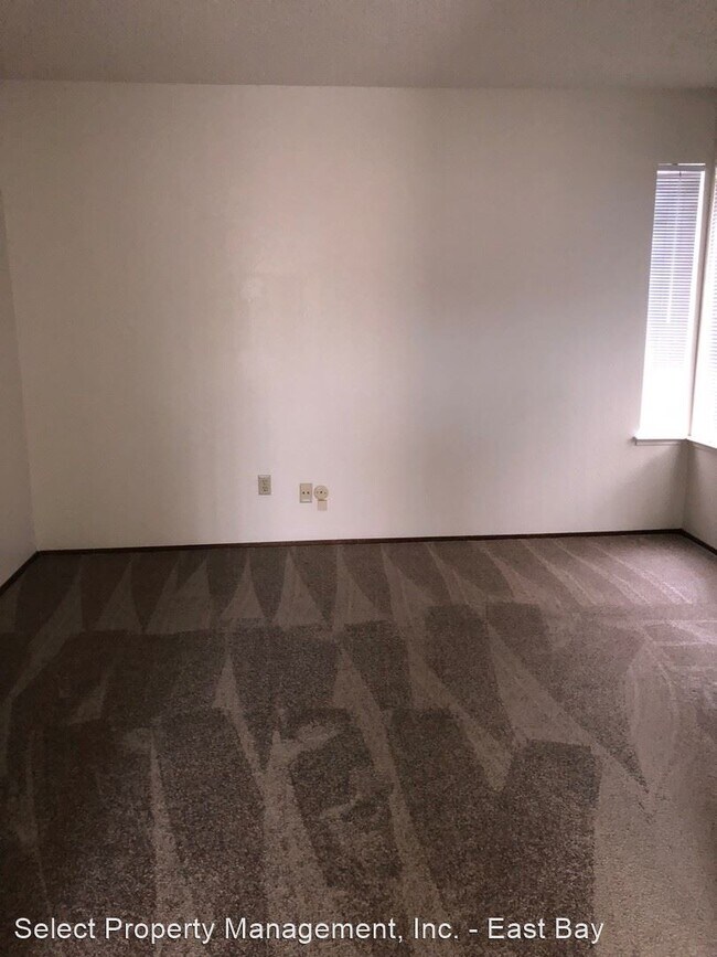 Building Photo - 2 br, 3 bath House - 2674 Barrington Terr