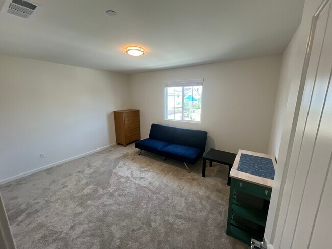 Building Photo - 24943 Dassault Ct