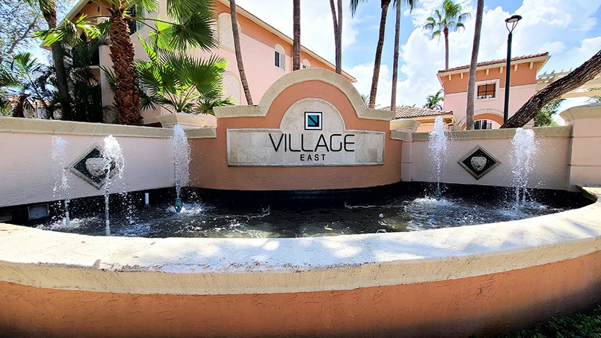 Entrance fountain - 2033 SE 10th Ave