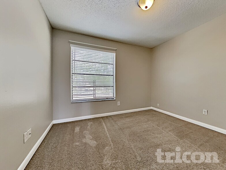 Building Photo - 5008 Dollarway Ct