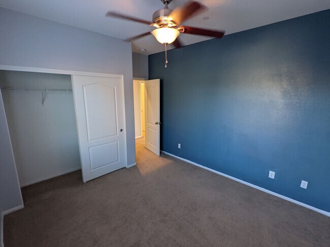 Building Photo - 9053 Stone Cabin Ct