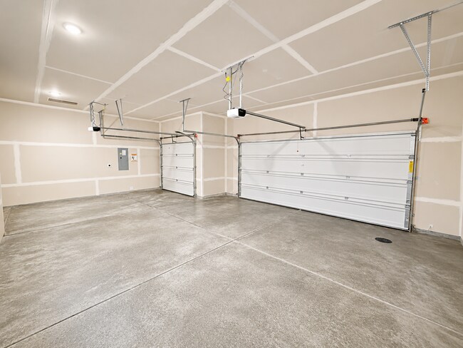 Building Photo - 4131 W Vel View Dr