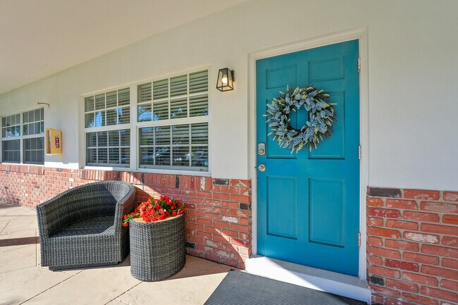 Building Photo - 5505 N Ocean Blvd