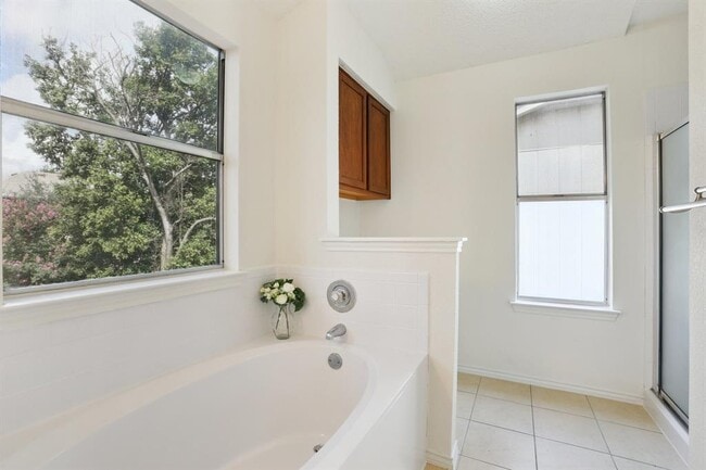 Building Photo - 13302 Black Canyon Dr