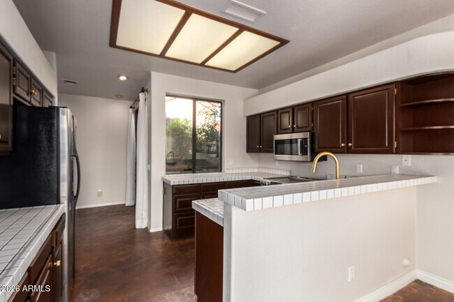 Building Photo - 10113 N 103rd St