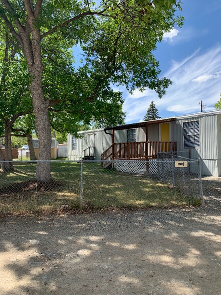 Building Photo - 2701 Dodge Ave