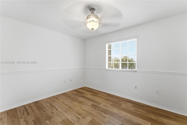 Building Photo - 15720 SW 92nd Ave