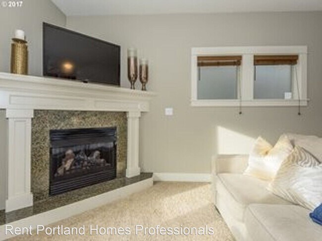Building Photo - 3 br, 2.5 bath House - 17440 SW Cricket Court
