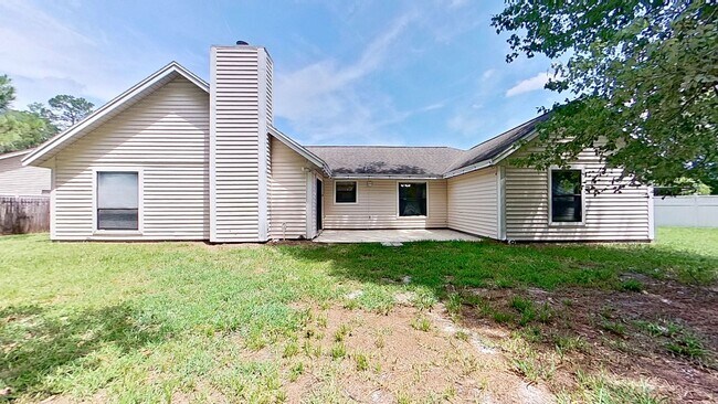 Building Photo - Spacious 4 Bedroom Home in Girvin!