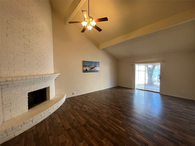 Building Photo - 6630 Trigate Dr