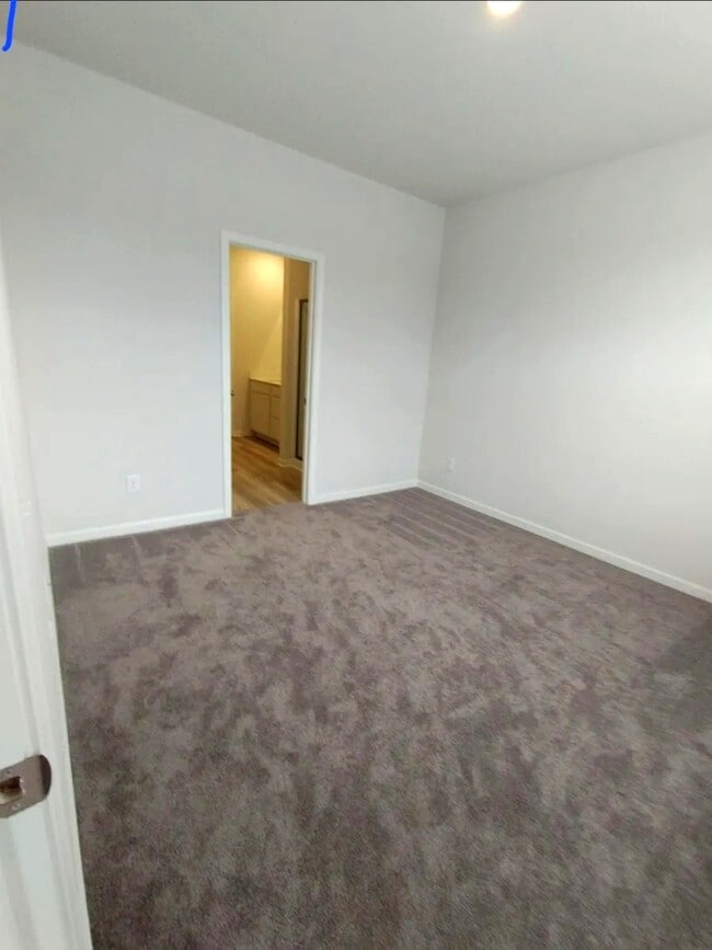 Building Photo - 448 Alcott Wy