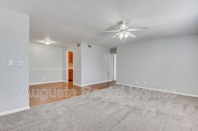 Building Photo - 520 E Buena Vista Ave