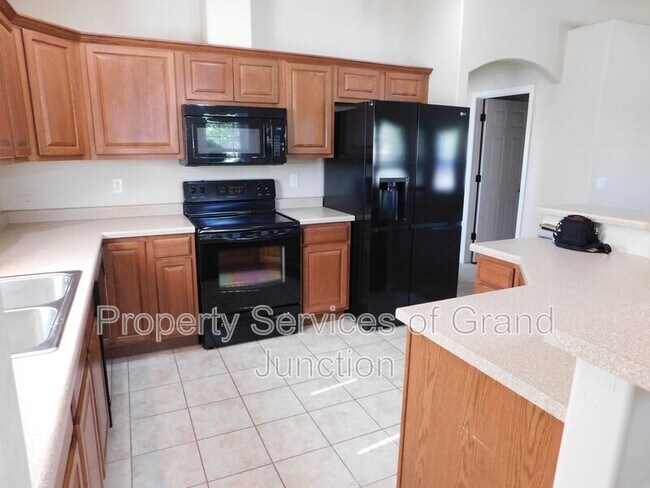 Building Photo - 1105 Alexander Ct