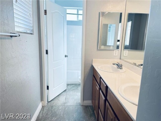 Building Photo - 8183 Lake Chippewa St