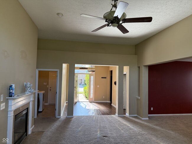Building Photo - 1055 Woodfield Ct