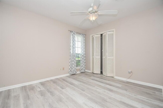 Building Photo - 12939 Westmere Dr