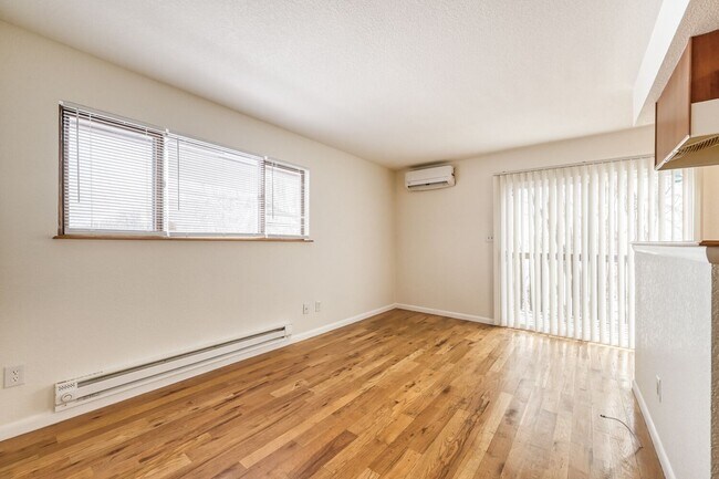 Building Photo - 2529 W Vermijo Ave