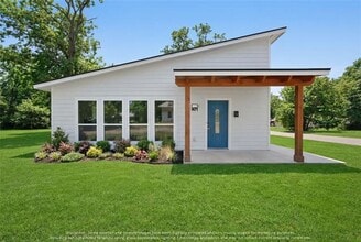 Building Photo - 1471 W Kaufman St