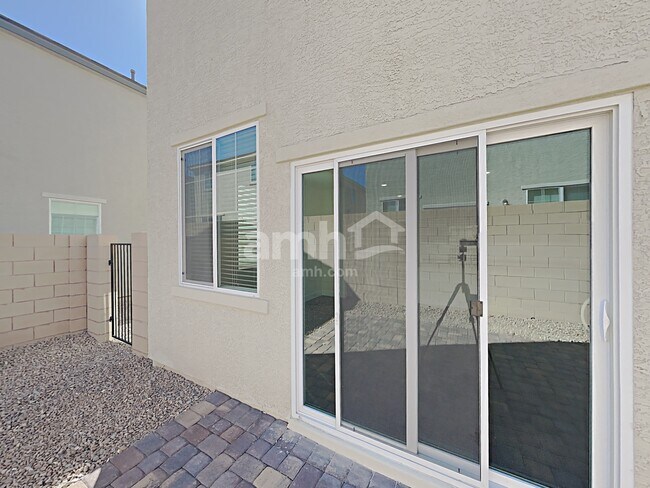 Building Photo - 1710 Viaggio Ave