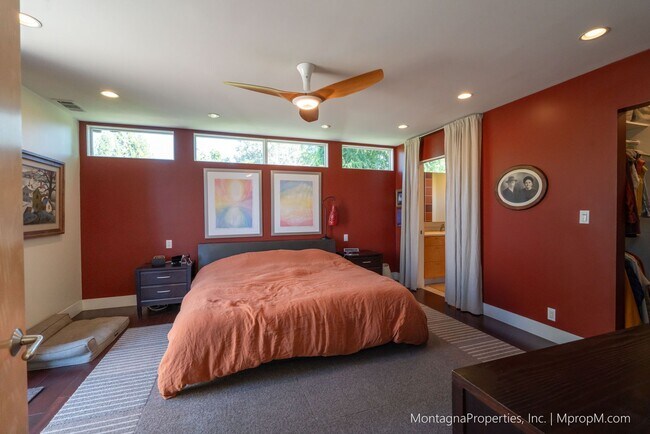 Building Photo - Custom Silicon Valley Modern Dream Home Av...