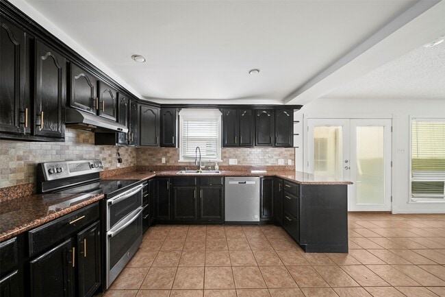 Building Photo - 9404 Denbury Way