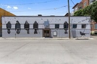 Building Photo - 215 N Walton St