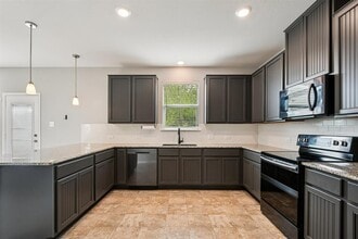 Building Photo - 19219 Zachary Taylor St