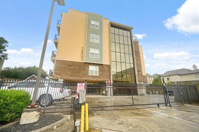 Building Photo - 2802 Morrison St