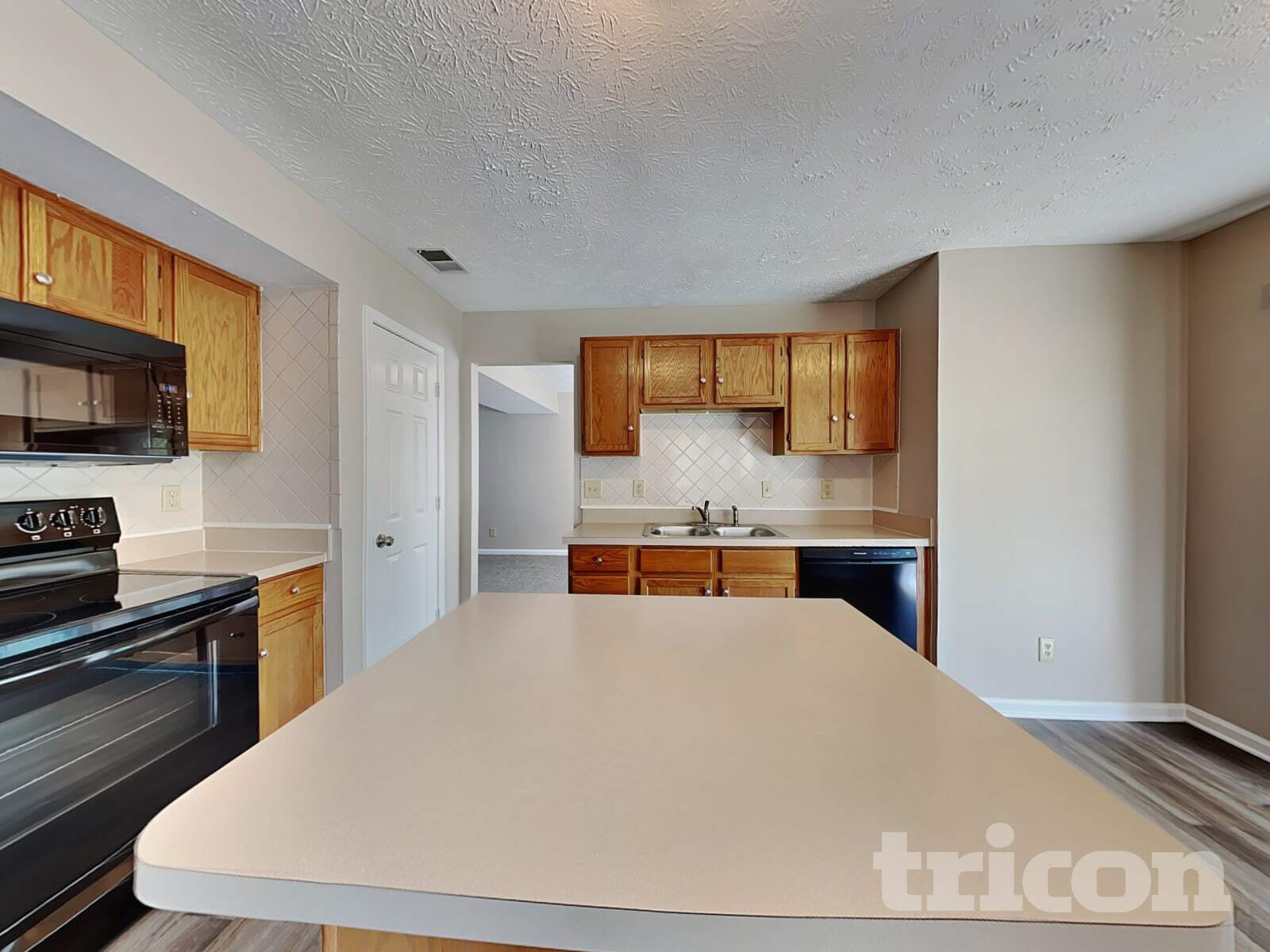 Building Photo - 1022 Pine Mountain Way