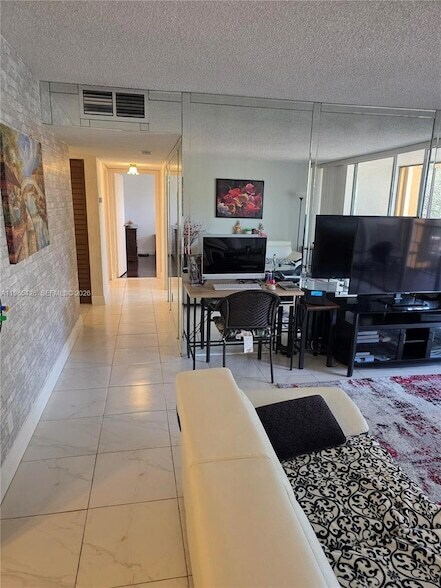 Building Photo - 3771 Environ Blvd