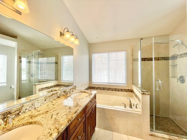 Building Photo - 602 Pearces Ford Rd