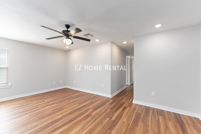 Building Photo - 8617 Clarington St